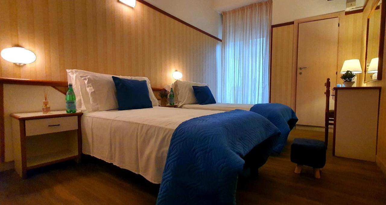 Club Hotel Residence Cesenatico Eksteriør bilde