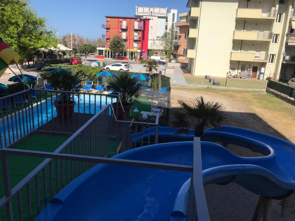 Club Hotel Residence Cesenatico Eksteriør bilde