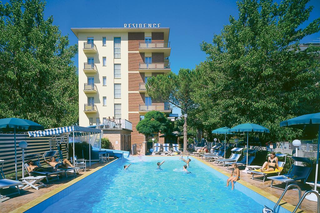 Club Hotel Residence Cesenatico Eksteriør bilde